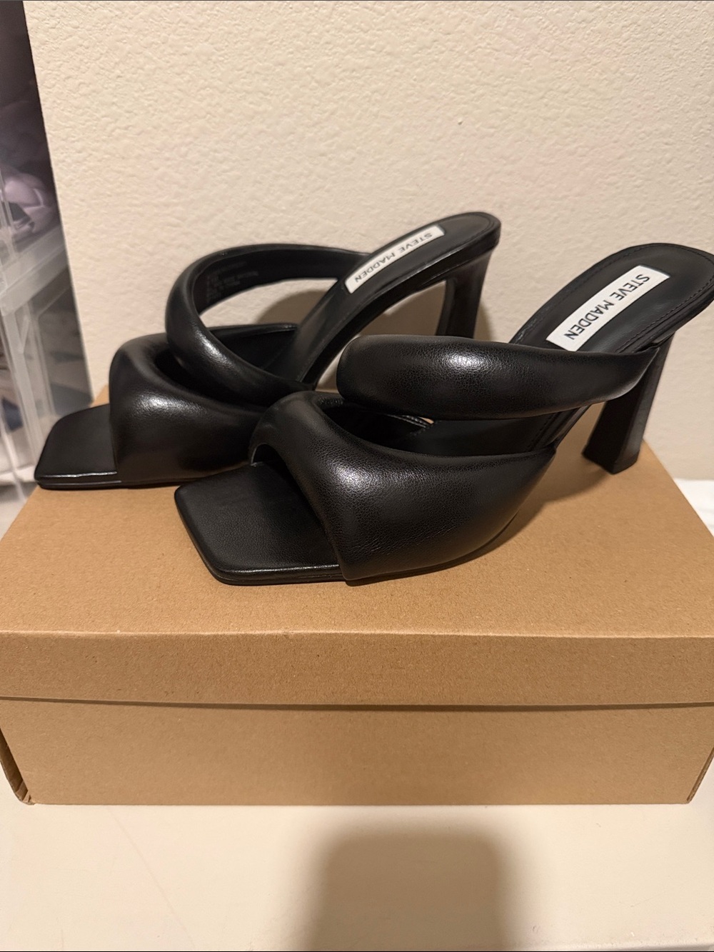 Steve Madden Black Padded Crossover Strap Square-Toe Heel Mules